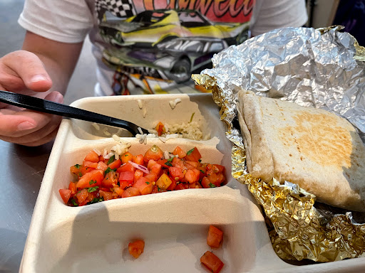 Mexican Restaurant «Chipotle Mexican Grill», reviews and photos, 201 S Clinton St #112, Iowa City, IA 52240, USA