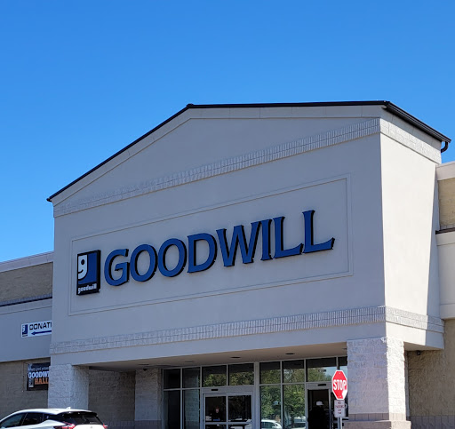 Thrift Store «Goodwill», reviews and photos