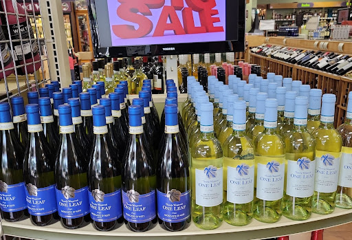 Wine Store «Long Island Wine & Spirit Merchants», reviews and photos, 1171 Jericho Turnpike, Commack, NY 11725, USA