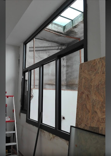 Carpinteria de aluminio del sol