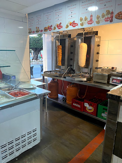 Mr.kebab pizzeria & cafeteria - Plaça Enginyer Castells, 5, 46980 Paterna, Valencia, Spain