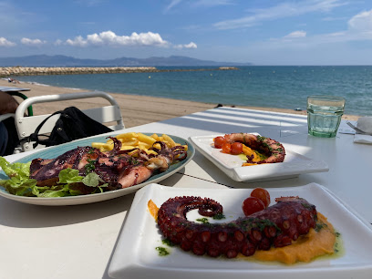 Emporion Beach Bar - Platja del moll grec, 17130 Sant Martí d,Empúries, Girona, Spain