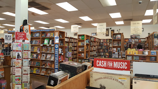 Second hand bookstores Dallas