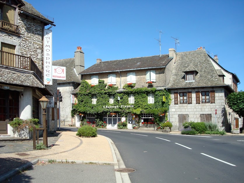 Logis L'Auberge Fleurie à Montsalvy (Cantal 15)