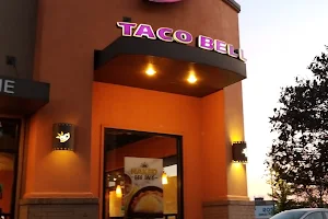 Taco Bell image