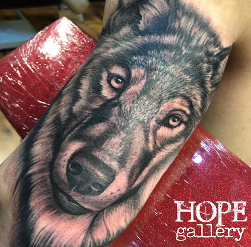 Tattoo Shop «Hope Gallery Tattoo», reviews and photos, 835 Woodward Ave, New Haven, CT 06512, USA