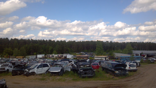 Auto Wrecker «Somerset Auto Salvage Repair», reviews and photos, 1920 WI-35, Somerset, WI 54025, USA