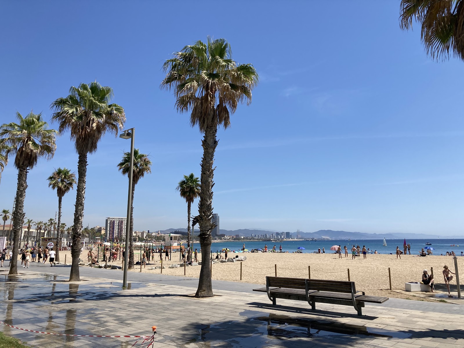 Foto de Playa Barceloneta e o assentamento