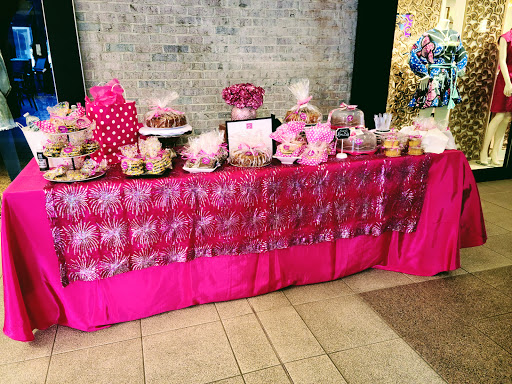 Shopping Mall «Green Spring Station-Shopping», reviews and photos, 10751 Falls Rd, Lutherville, MD 21093, USA