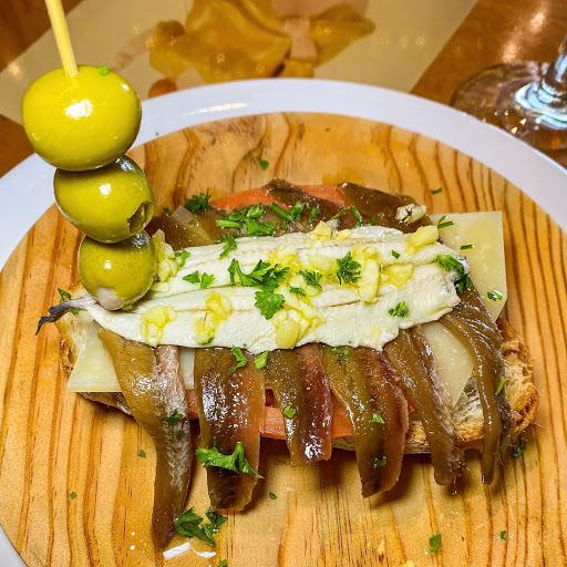 Wine Store «Happy Wine Calle Ocho», reviews and photos, 5792 SW 8th St, Miami, FL 33144, USA