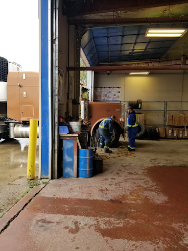 Fountain Tire, 5707 50 Ave, Whitecourt, AB T7S 1P4, Canada, 