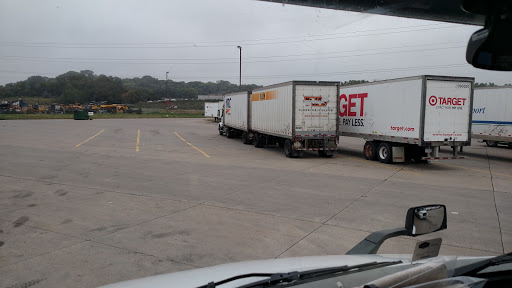 Trucking Company «YRC Freight», reviews and photos, 12400 Dupont Ave S, Burnsville, MN 55337, USA