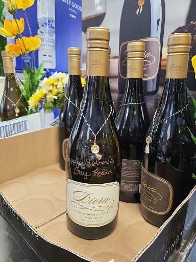 Liquor Store «Montgomery County Liquor & Wine - Hampden Lane», reviews and photos, 4920 Hampden Ln, Bethesda, MD 20814, USA