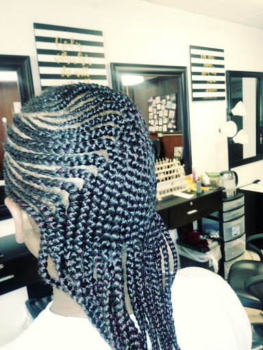 Beauty Salon «Studio 214 Nails & Beauty», reviews and photos, 2695 N Haven Blvd #5, Cuyahoga Falls, OH 44223, USA