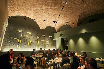Botanica - Concept Bar - Via dei Priori, 8, 06123 Perugia PG, Italy