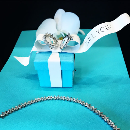 Jewelry Store «Tiffany & Co.», reviews and photos, 2905 E Skyline Dr, Tucson, AZ 85718, USA