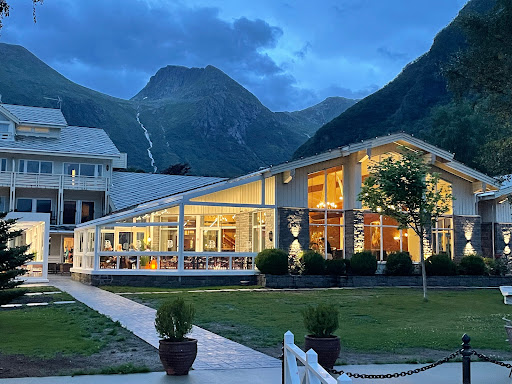 Rosendal Fjordhotel AS