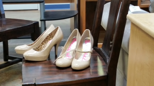 Thrift Store «Goodwill», reviews and photos, 1325 N Main St, Salinas, CA 93906, USA