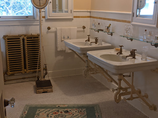 Tourist Attraction «Blithewold Mansion, Gardens & Arboretum», reviews and photos, 101 Ferry Rd, Bristol, RI 02809, USA