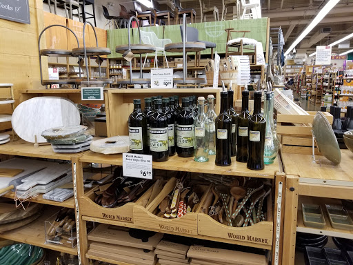 Furniture Store «Cost Plus World Market», reviews and photos, 1725 Maple Ave, Evanston, IL 60201, USA