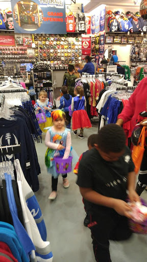 Sporting Goods Store «Pro Image Sports», reviews and photos, 820 Stacy Rd #168, Allen, TX 75013, USA