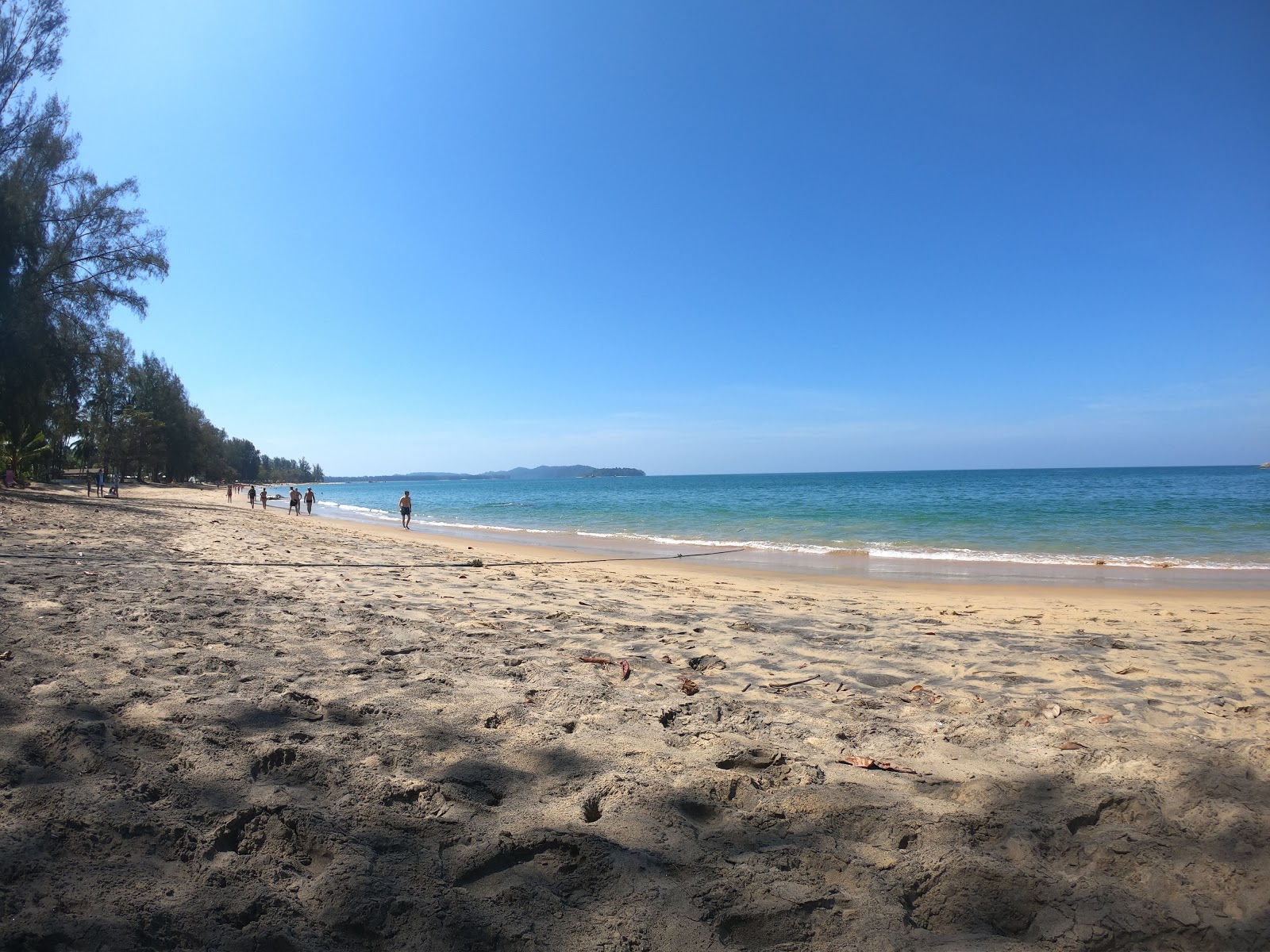 Foto de Khao Lak South Beach con playa amplia