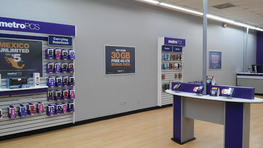 Cell Phone Store «MetroPCS Authorized Dealer», reviews and photos, 700 Dekalb Plaza Blvd, Fort Payne, AL 35967, USA