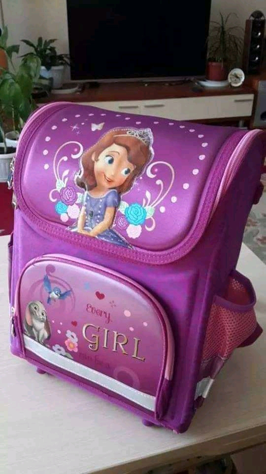 Danas School kits