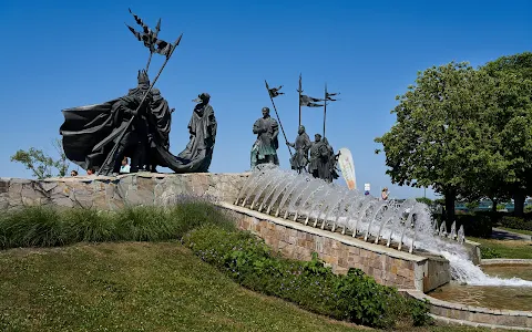 Nibelungendenkmal image