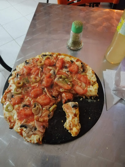 Pizzeria Pizza Rica - Chiquinquirá, Boyaca, Colombia