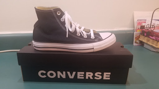 Shoe Store «DSW Designer Shoe Warehouse», reviews and photos, 970 N Milwaukee Ave, Lincolnshire, IL 60069, USA