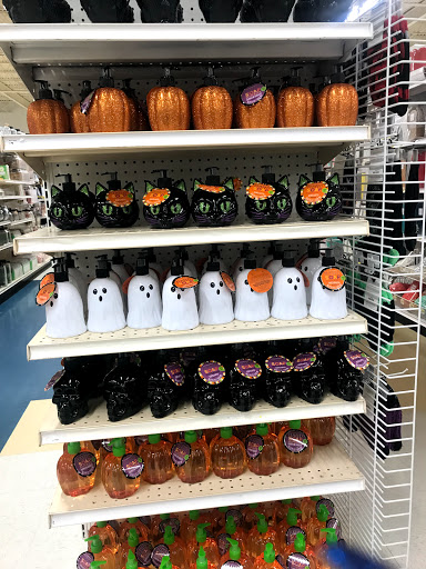 Fabric Store «Jo-Ann Fabrics and Crafts», reviews and photos, 3810 E Crackerneck Rd, Independence, MO 64055, USA