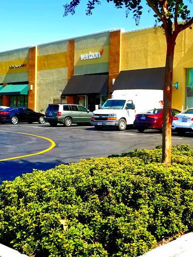 CHW- Cellphones, Tablets, Computer Repair and Prepaid Phone service image