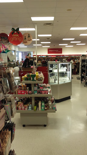 Department Store «T.J. Maxx», reviews and photos, 1650 Miami Gardens Dr, North Miami Beach, FL 33179, USA