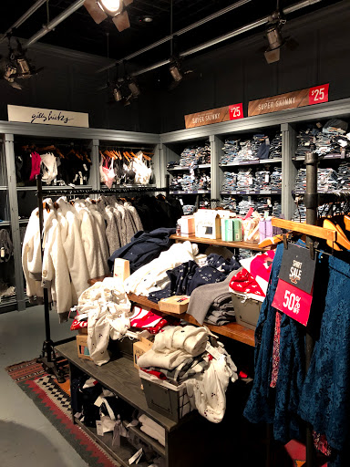 Clothing Store «Hollister Co.», reviews and photos, 19575 Biscayne Blvd #1335, Aventura, FL 33180, USA