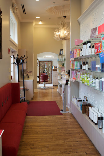 Beauty Salon «Red Cottage Salon & Spa», reviews and photos, 3974 IL-22, Long Grove, IL 60047, USA