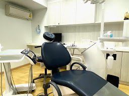 SIVALEE DENTAL CLINIC คลินิกทันตกรรมสีวลี รังสิต-ปทุม จัดฟัน รากฟันเทียม ผ่าตัดขากรรไกร ผ่าฟันคุด