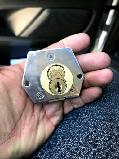 Locksmith «Lock and Roll», reviews and photos, 8462 Spring Desert Pl, Rancho Cucamonga, CA 91730, USA