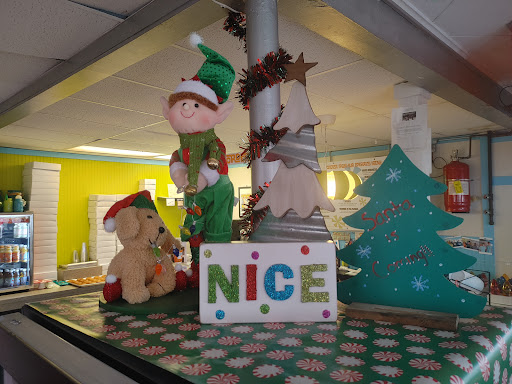 Donut Shop «Top That! Donuts», reviews and photos, 210 Ocean Ave, Point Pleasant Beach, NJ 08742, USA