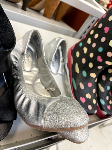 Thrift Store «Goodwill Store Manchester», reviews and photos, 2161 Hillsboro Blvd #5, Manchester, TN 37355, USA