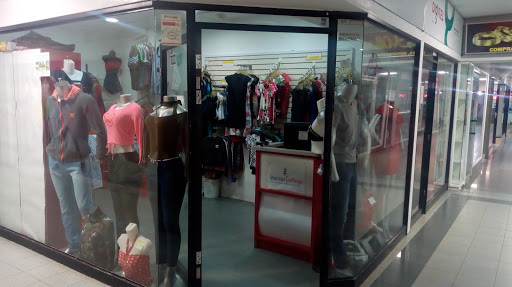 Stores to buy women's baggy pants Maracaibo