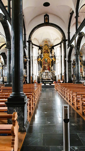 Rezensionen über Pfarr- und Wallfahrtskirche in Sarnen - Kirche