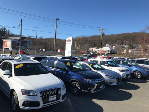 Car Dealer «Greentree Toyota», reviews and photos, 87 Federal Rd, Danbury, CT 06811, USA