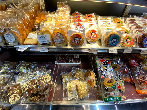 Grocery Store «Streets Market & Cafe», reviews and photos, 222 N Charles St, Baltimore, MD 21201, USA