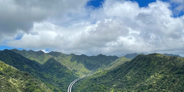 ʻAiea Loop Trailhead
