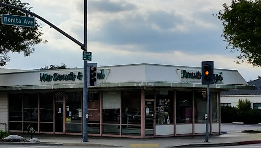 Donut Shop «Miss Donut», reviews and photos, 2082 Bonita Ave, La Verne, CA 91750, USA