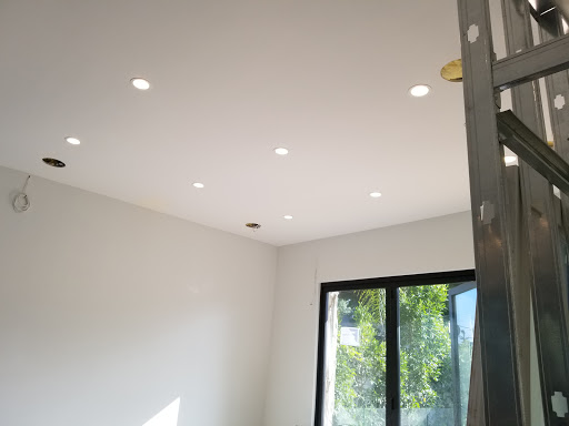 Electrician «Los Angeles Electrician», reviews and photos, 906 N Doheny Dr, West Hollywood, CA 90069, USA