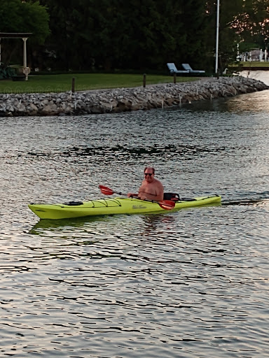 Park «Lake Front Park», reviews and photos, 23000 Jefferson Ave, St Clair Shores, MI 48080, USA