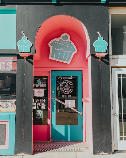 Bakery «Designer Desserts», reviews and photos, 56 Lincolnway, Valparaiso, IN 46383, USA