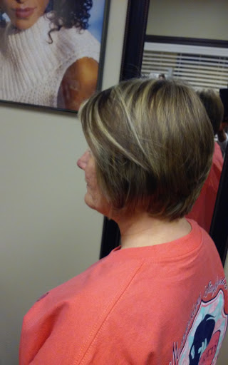 Beauty Salon «Salons by JC Cary Crossroads», reviews and photos, 2476 Walnut St, Cary, NC 27518, USA